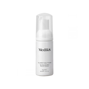 Medik8 Clarifying Foam Refreshing AHA/BHA Blemish Cleanser Безмасляное очищающее средство от высыпаний 40 мл